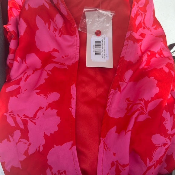 NEW with tags Fergie Reversible 2 in 1 Wrap Midi Dress - Picture 3 of 6